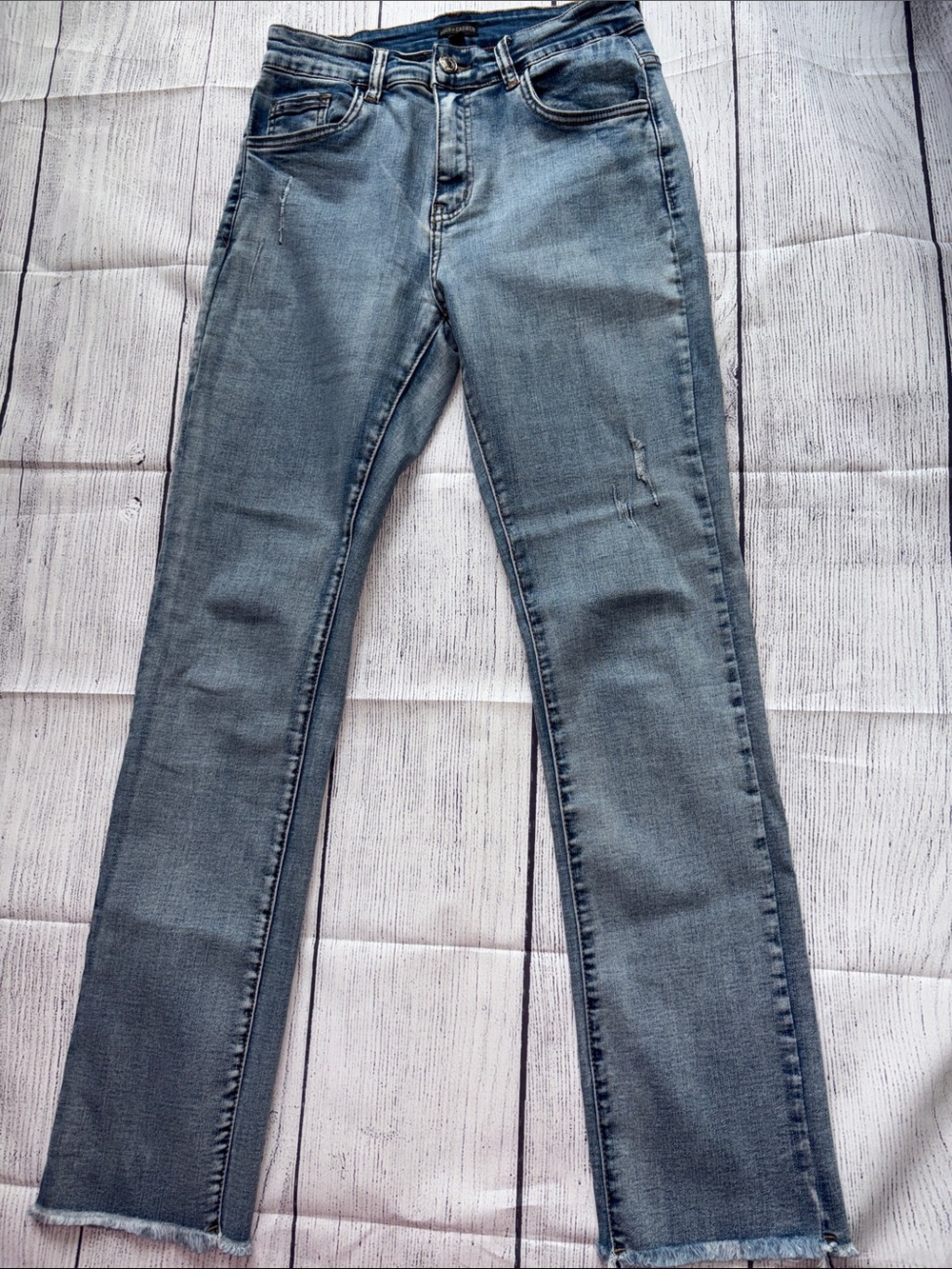 Coco + Carmen Distressed Light Blue Wash Jeans Size M